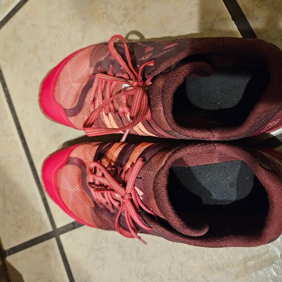 Merrell Trail Glove 4 Barefoot Hiking Shoes Pink and Red Vibram Sole Sneakers - Picture 4 of 7